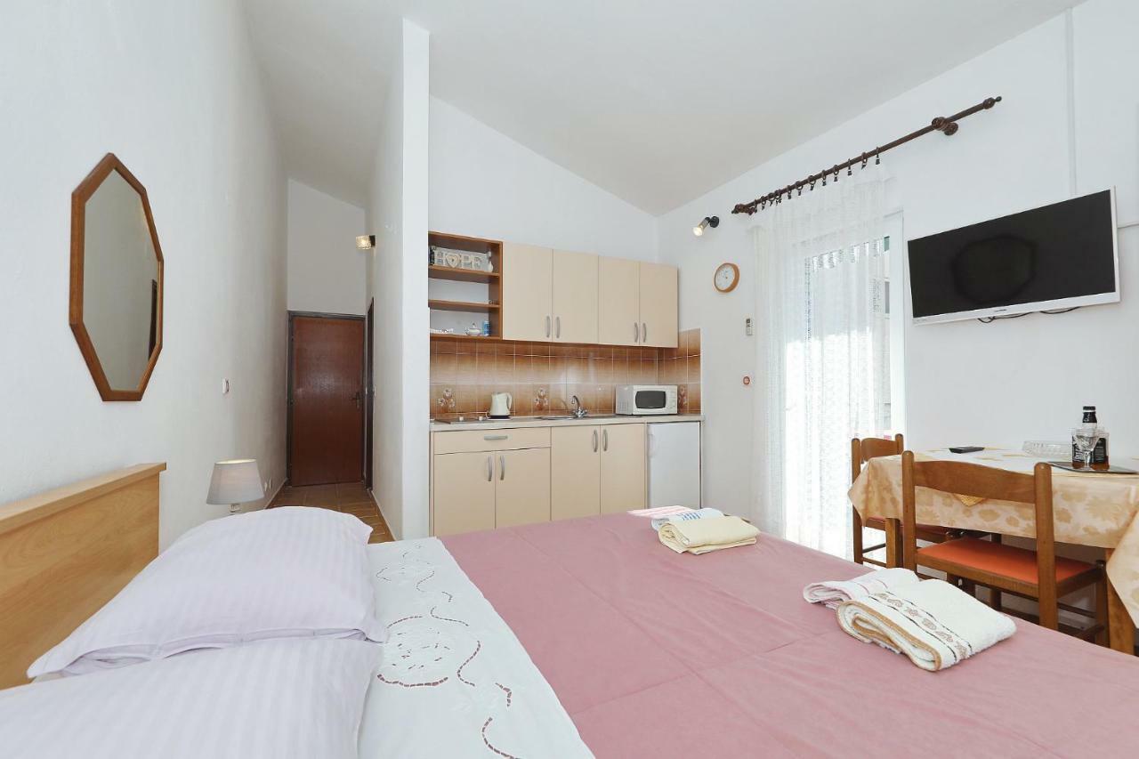 Apartments Vedrana Biograd Na Moru Eksteriør billede