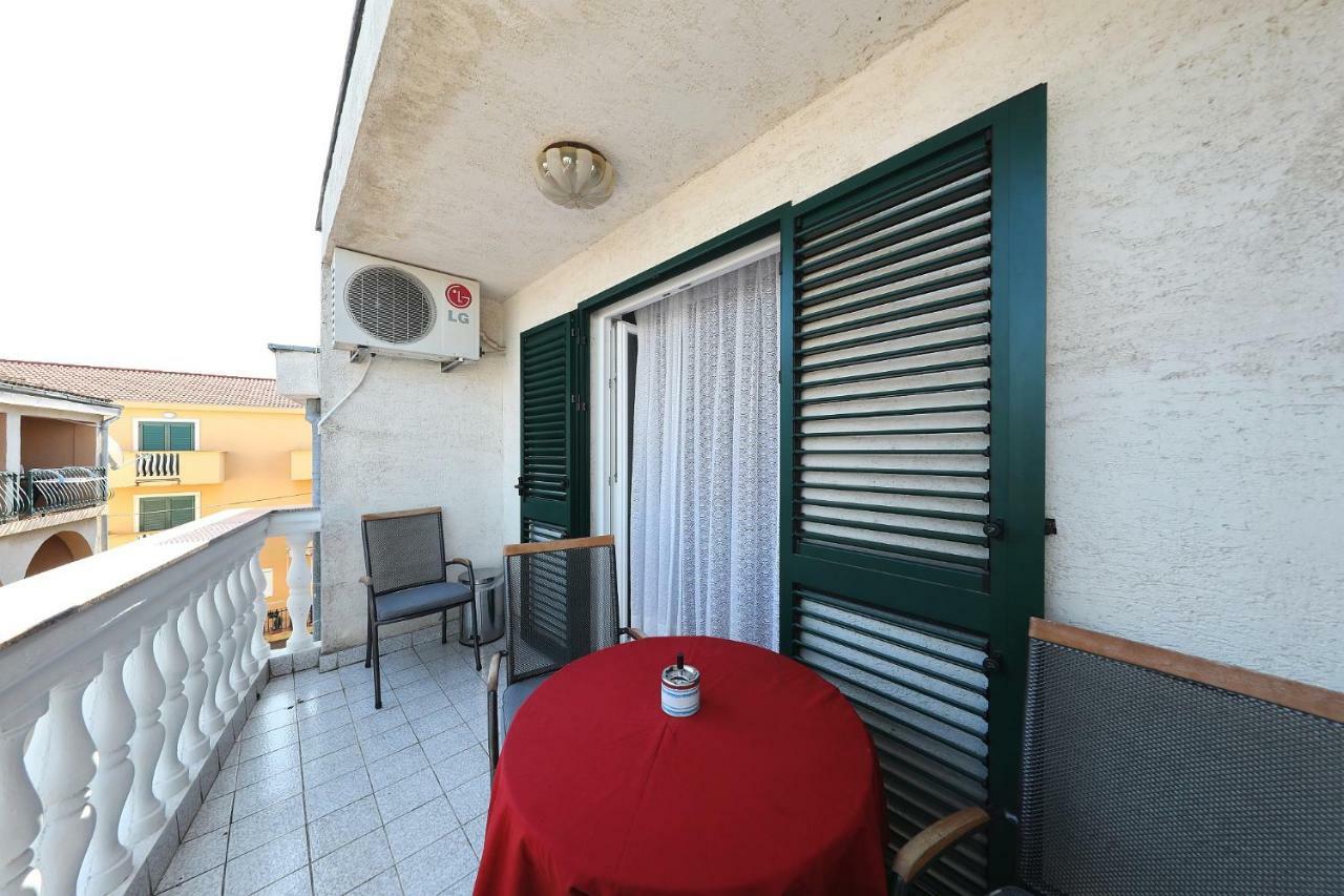 Apartments Vedrana Biograd Na Moru Eksteriør billede